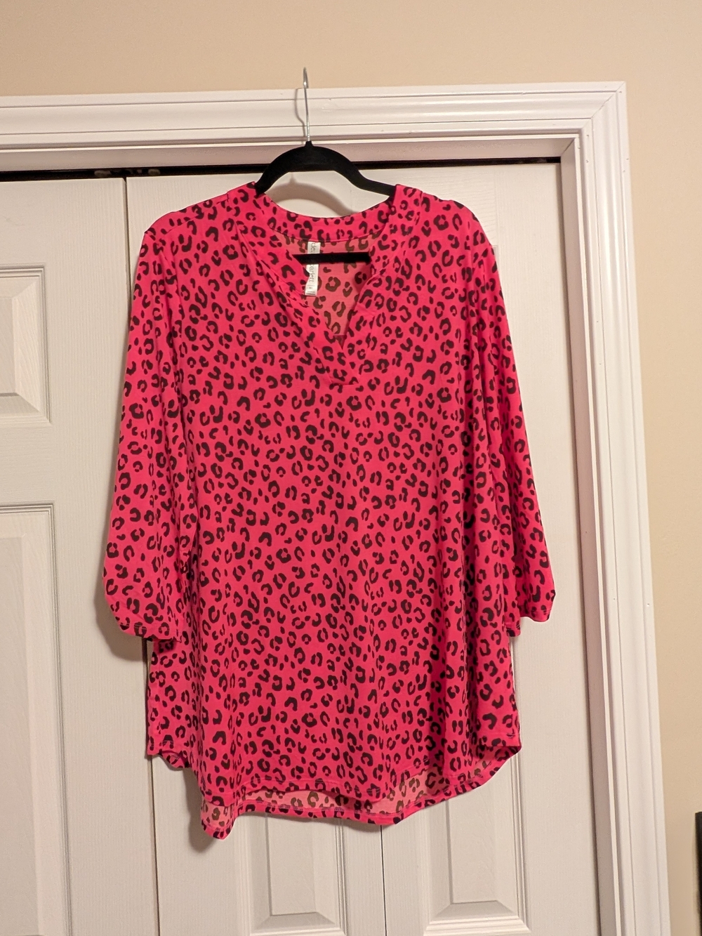 Women's Pink Leopard Print V-Neck Tunic Top